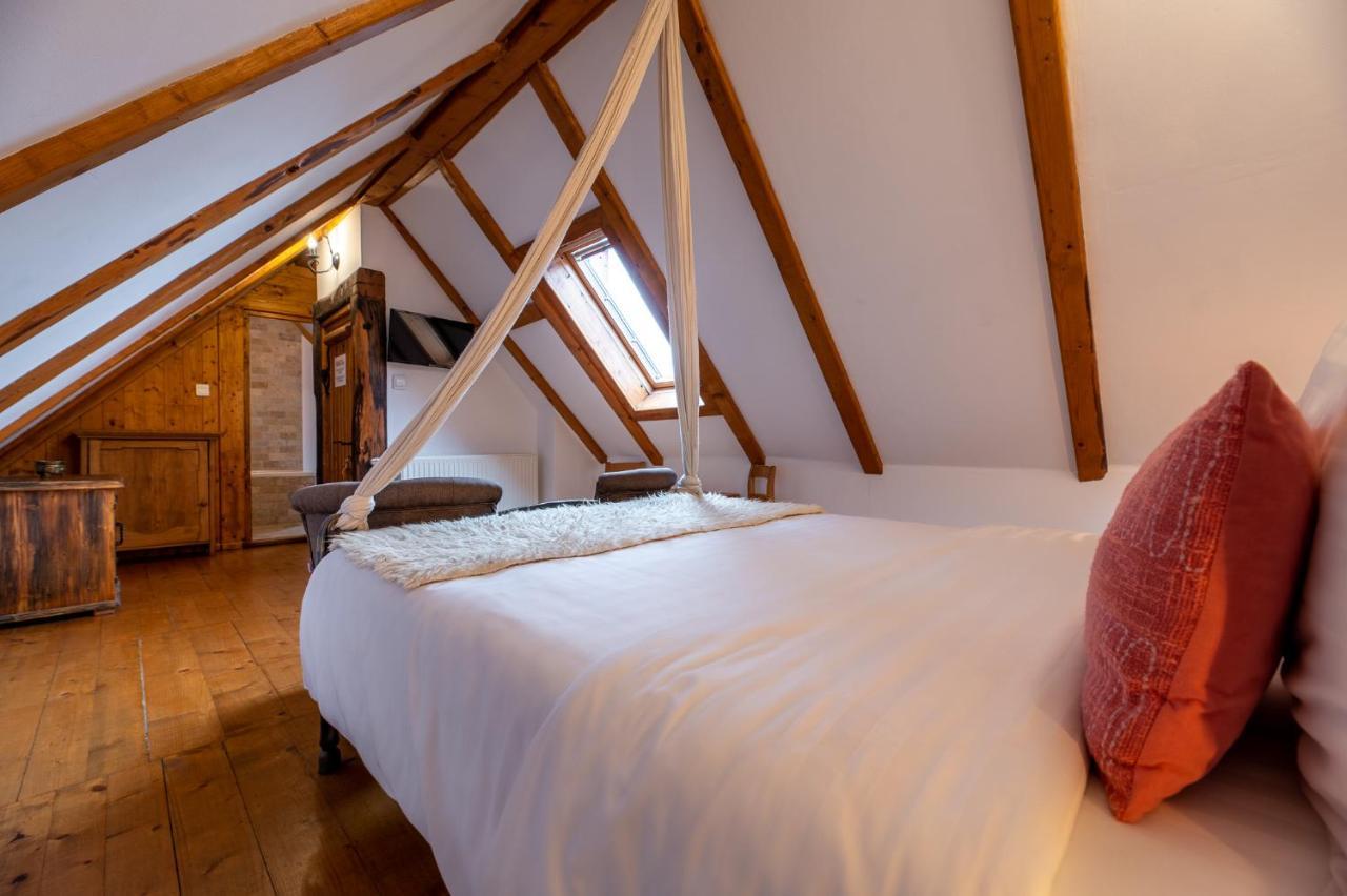 Boutique Hotel Von Graf Sighişoara Esterno foto
