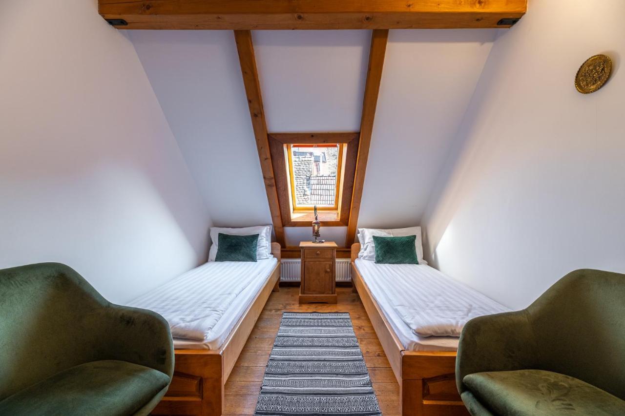 Boutique Hotel Von Graf Sighişoara Esterno foto
