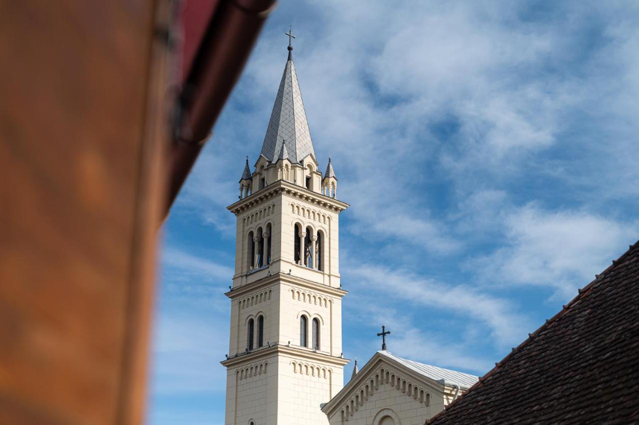 Boutique Hotel Von Graf Sighişoara Esterno foto