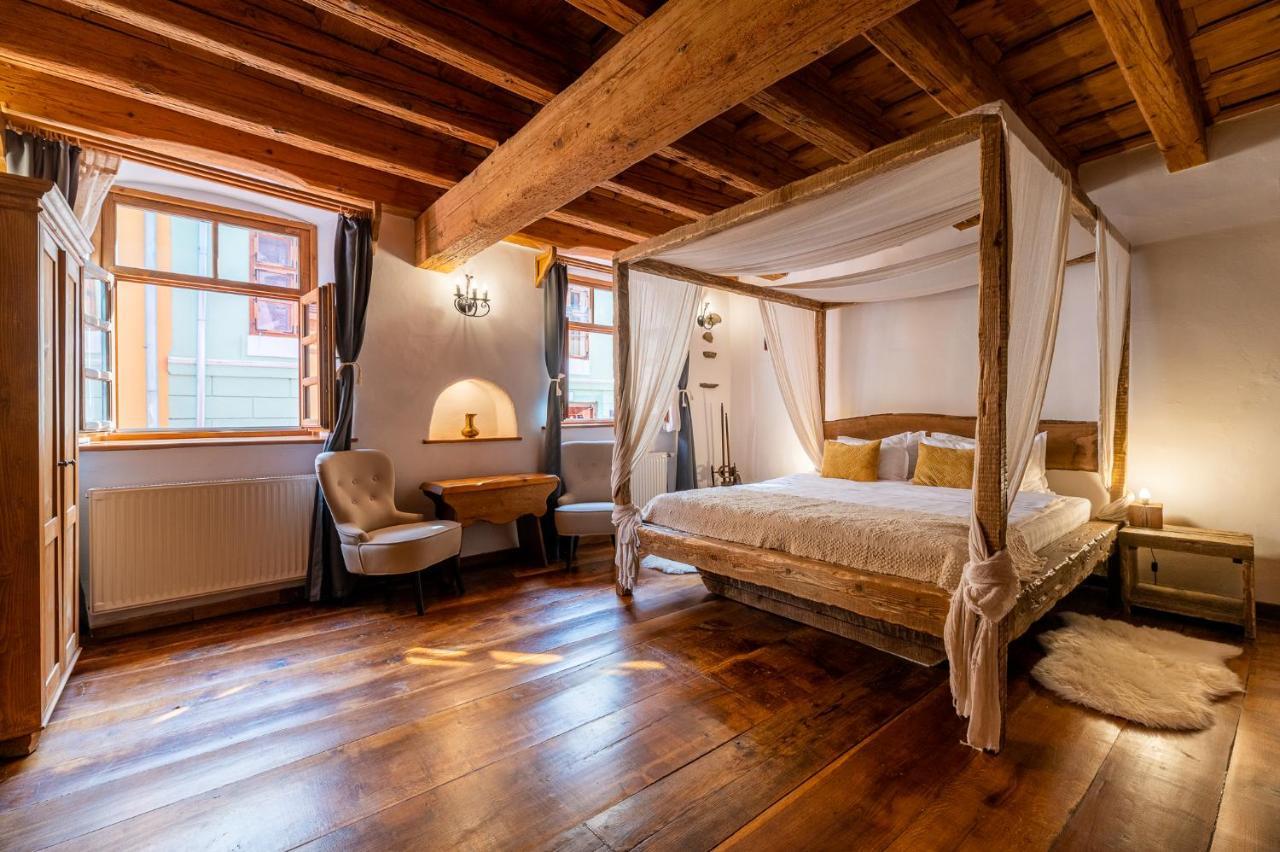 Boutique Hotel Von Graf Sighişoara Esterno foto